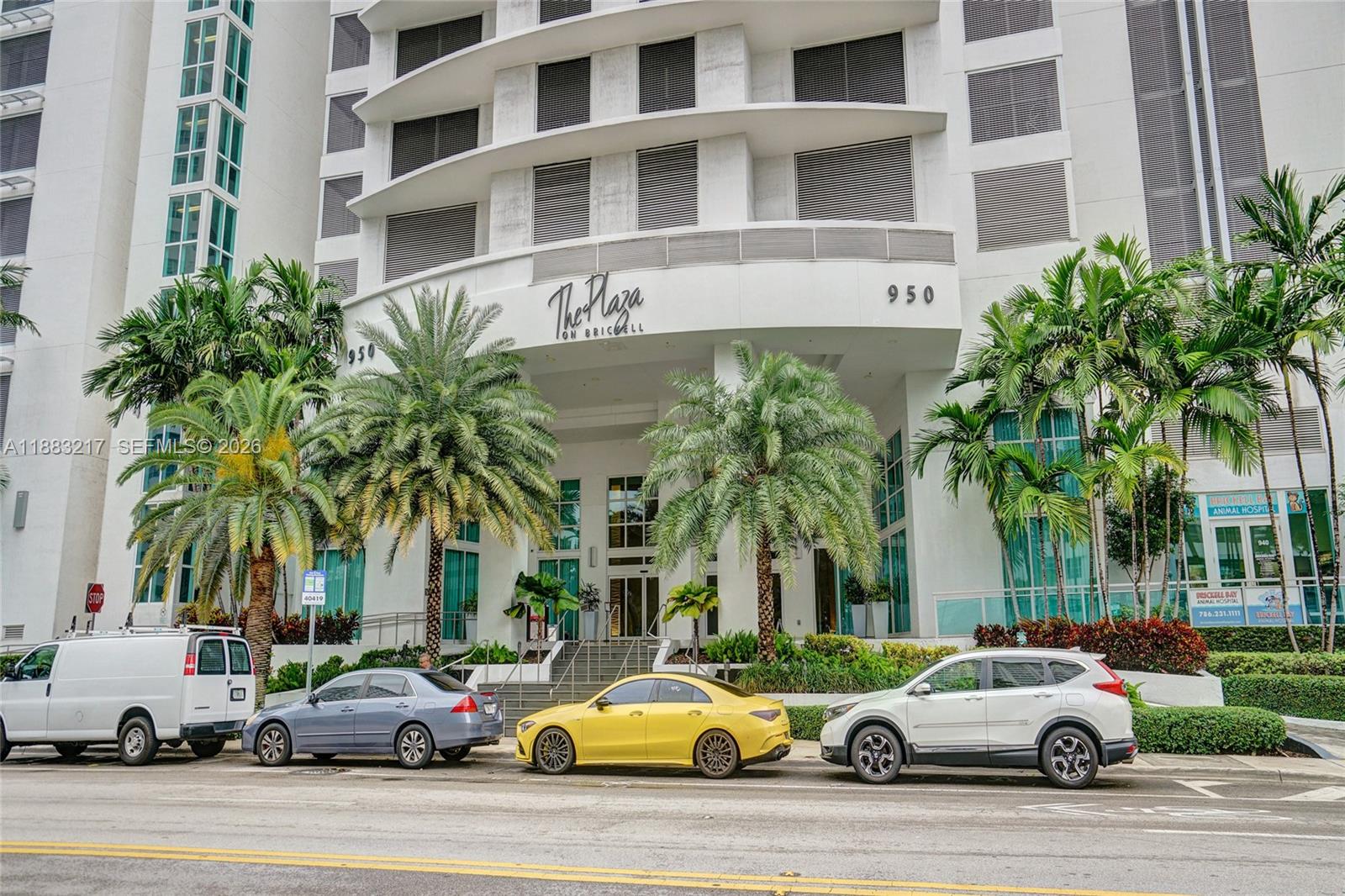 950 Brickell Bay Dr #1704, Miami FL 33131