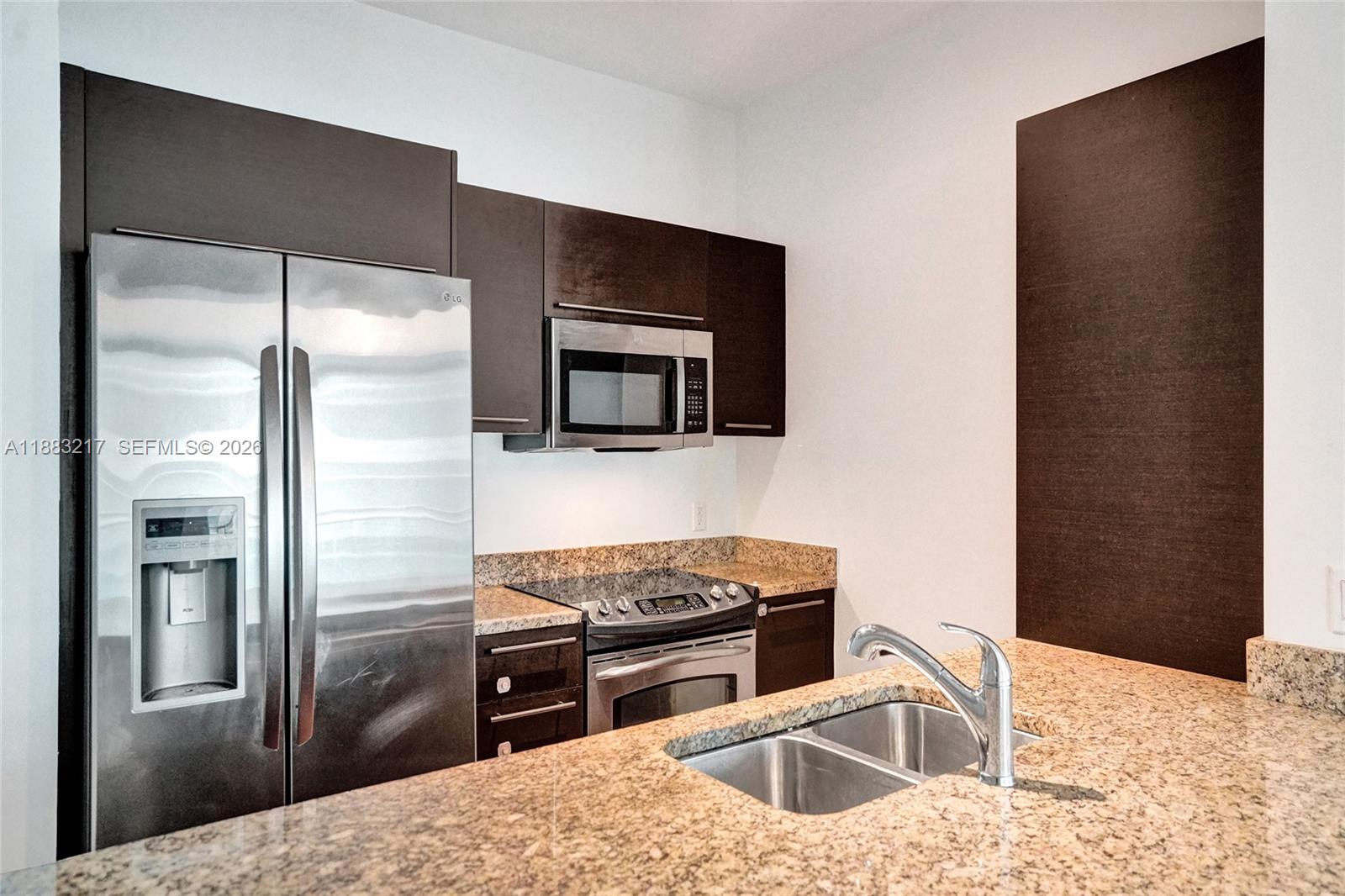 950 Brickell Bay Dr #1704, Miami FL 33131