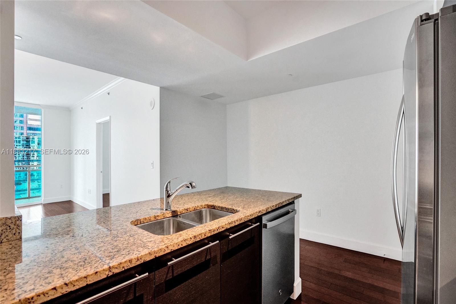 950 Brickell Bay Dr #1704, Miami FL 33131