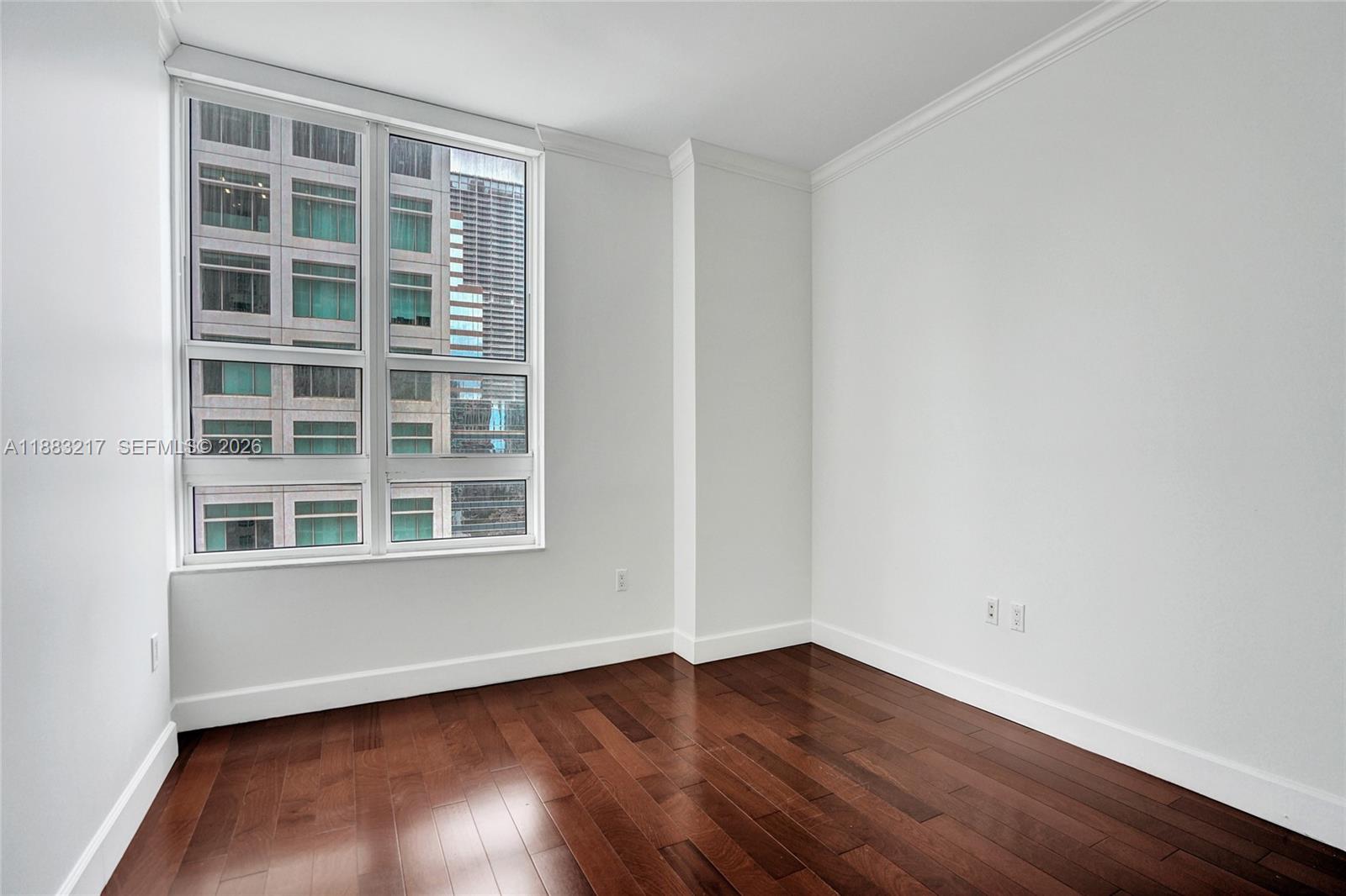 950 Brickell Bay Dr #1704, Miami FL 33131