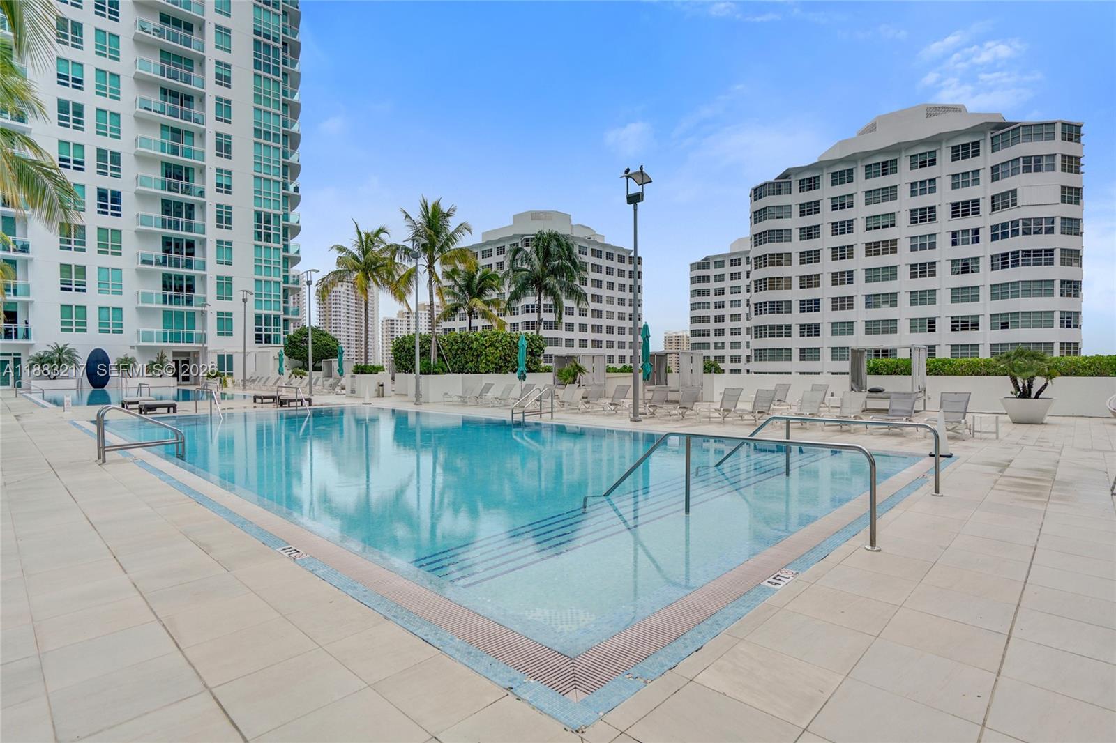 950 Brickell Bay Dr #1704, Miami FL 33131
