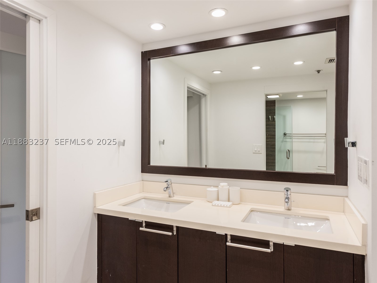 251 Crandon Blvd #227, Key Biscayne FL 33149