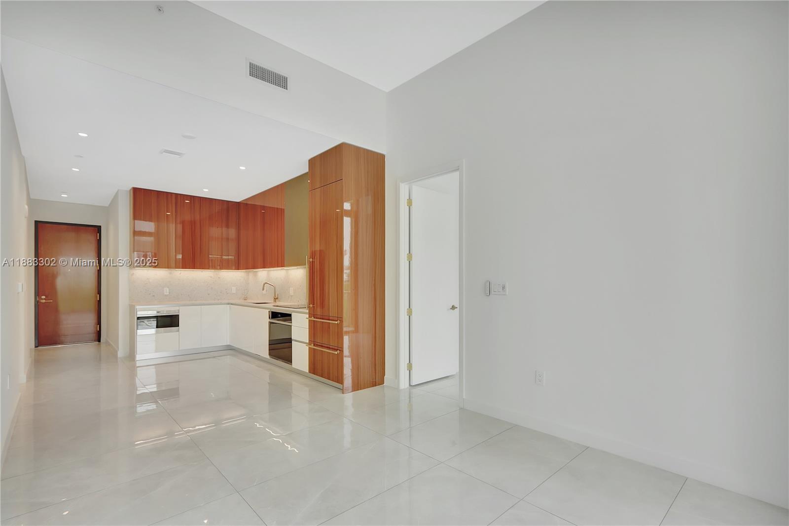 2655 S Bayshore Dr #405, Miami FL 33133