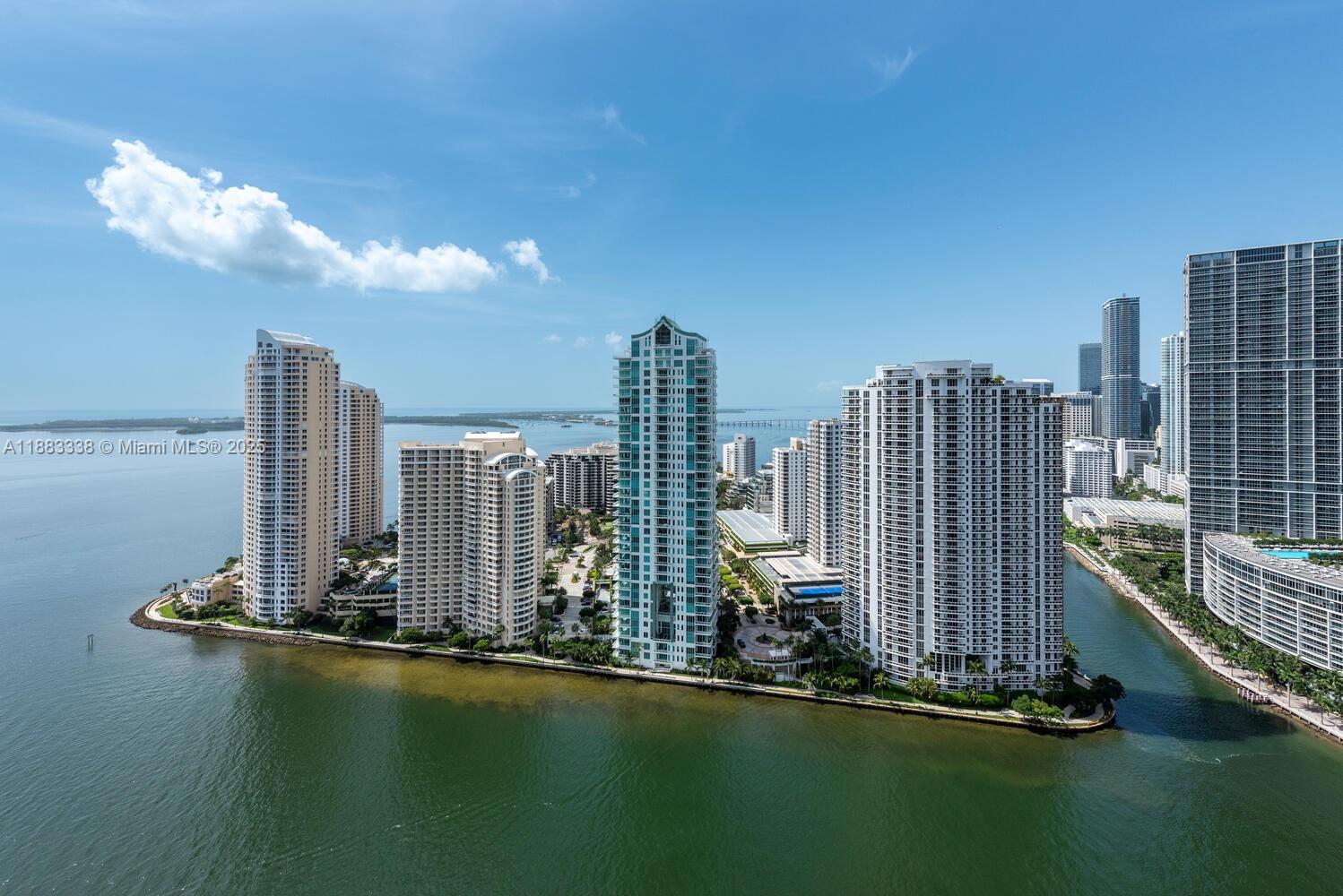325 S Biscayne Blvd #3915, Miami FL 33131