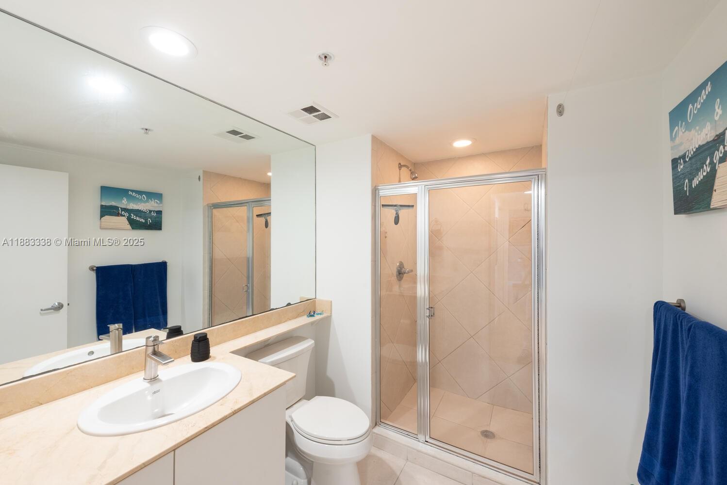 325 S Biscayne Blvd #3915, Miami FL 33131