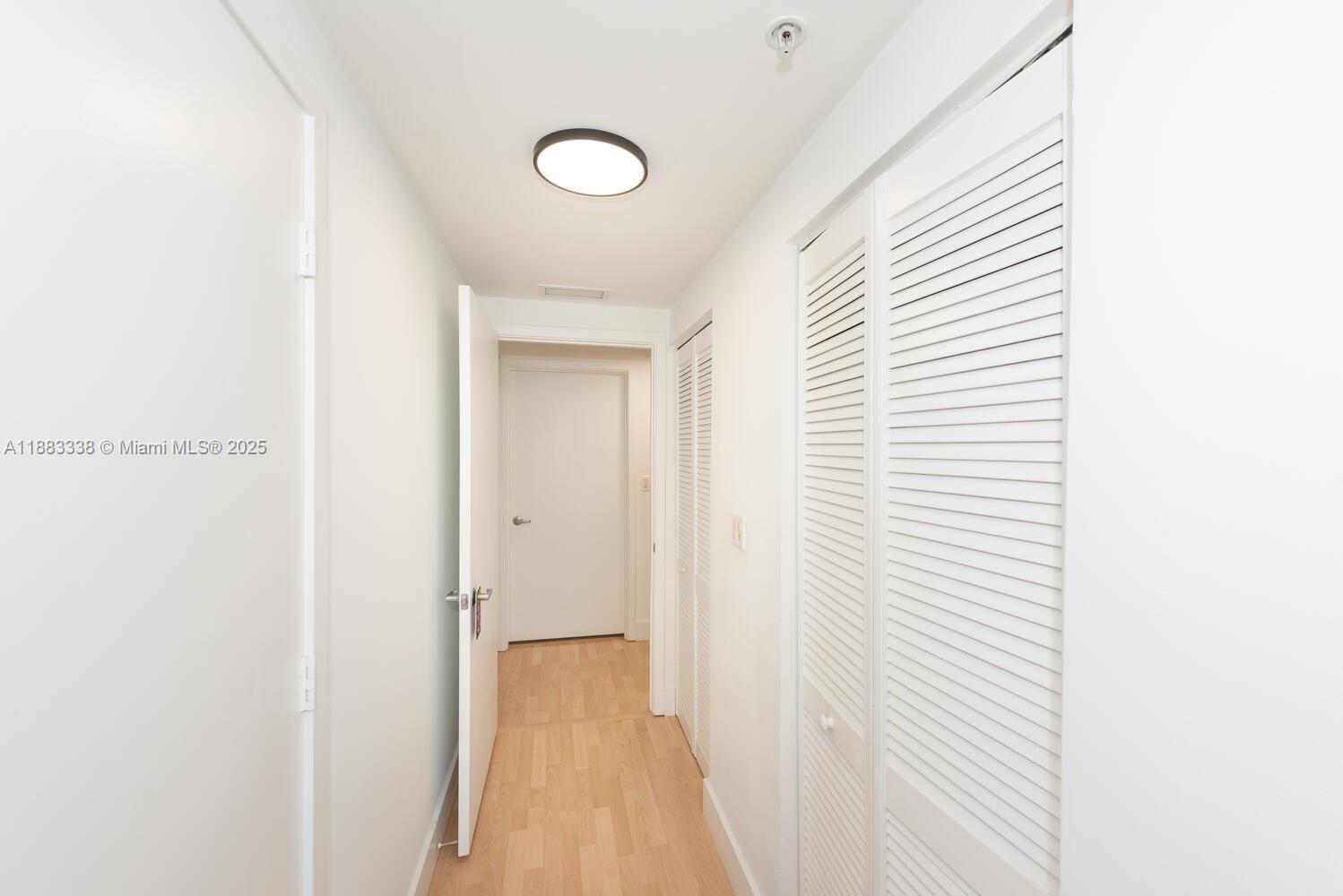 325 S Biscayne Blvd #3915, Miami FL 33131
