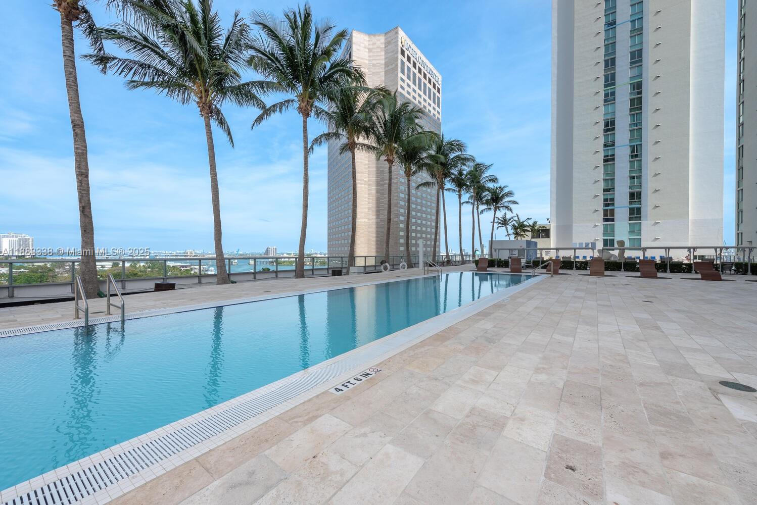 325 S Biscayne Blvd #3915, Miami FL 33131