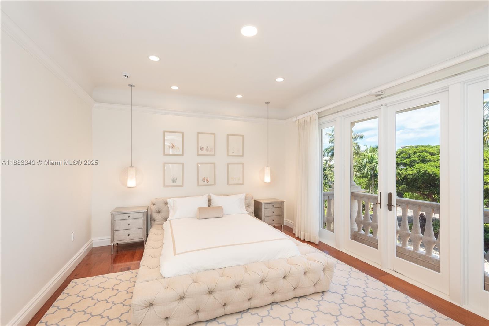 260 Cape Florida Dr, Key Biscayne FL 33149