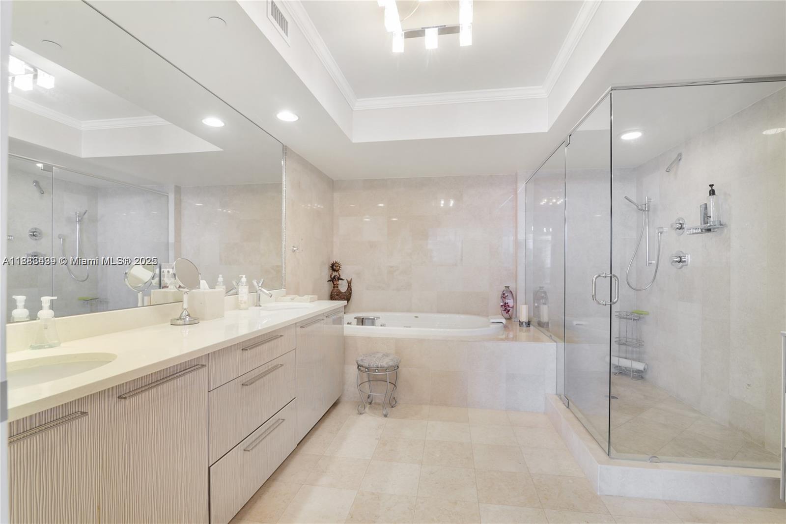 17201 Collins Ave #3302, Sunny Isles Beach FL 33160