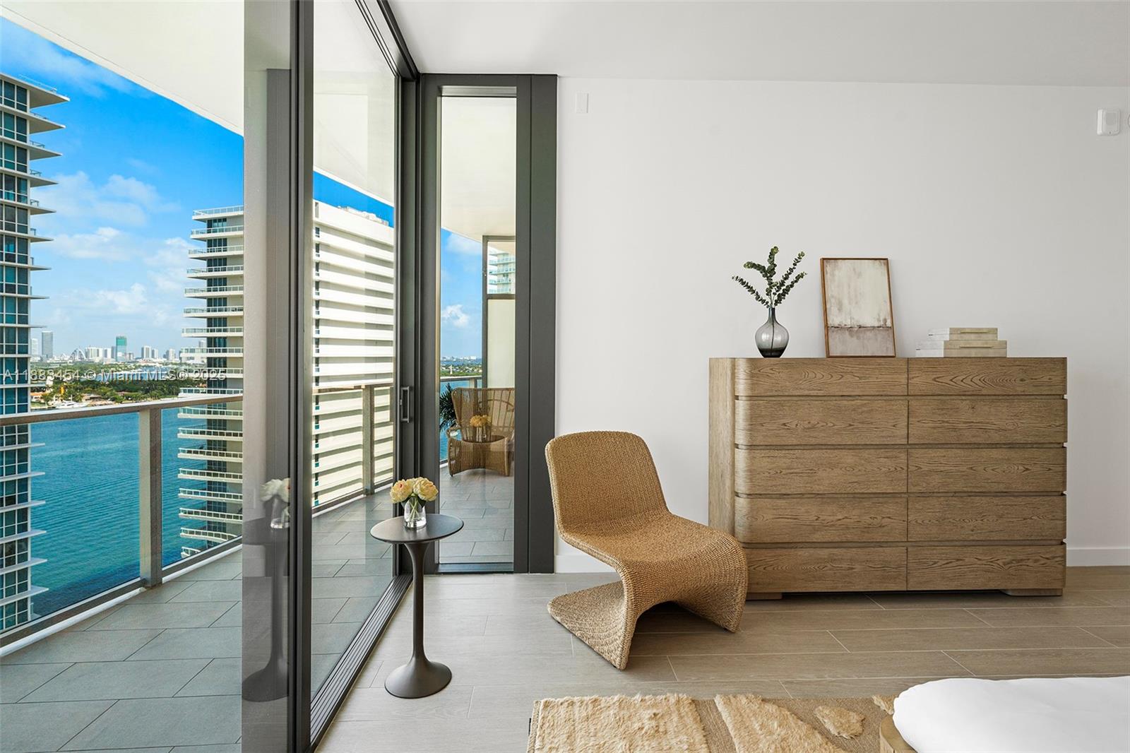 500 Alton Rd #1904, Miami Beach FL 33139