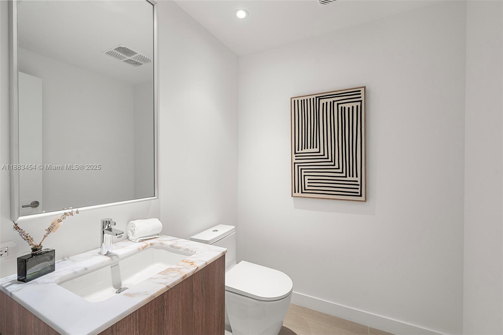 500 Alton Rd #1904, Miami Beach FL 33139