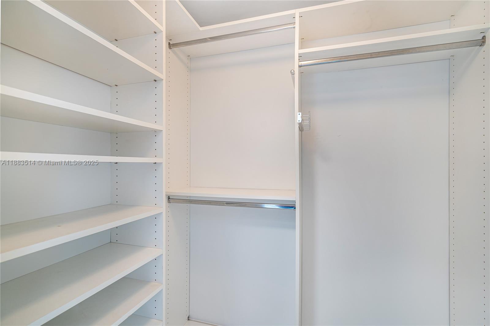 325 S Biscayne Blvd #4115, Miami FL 33131