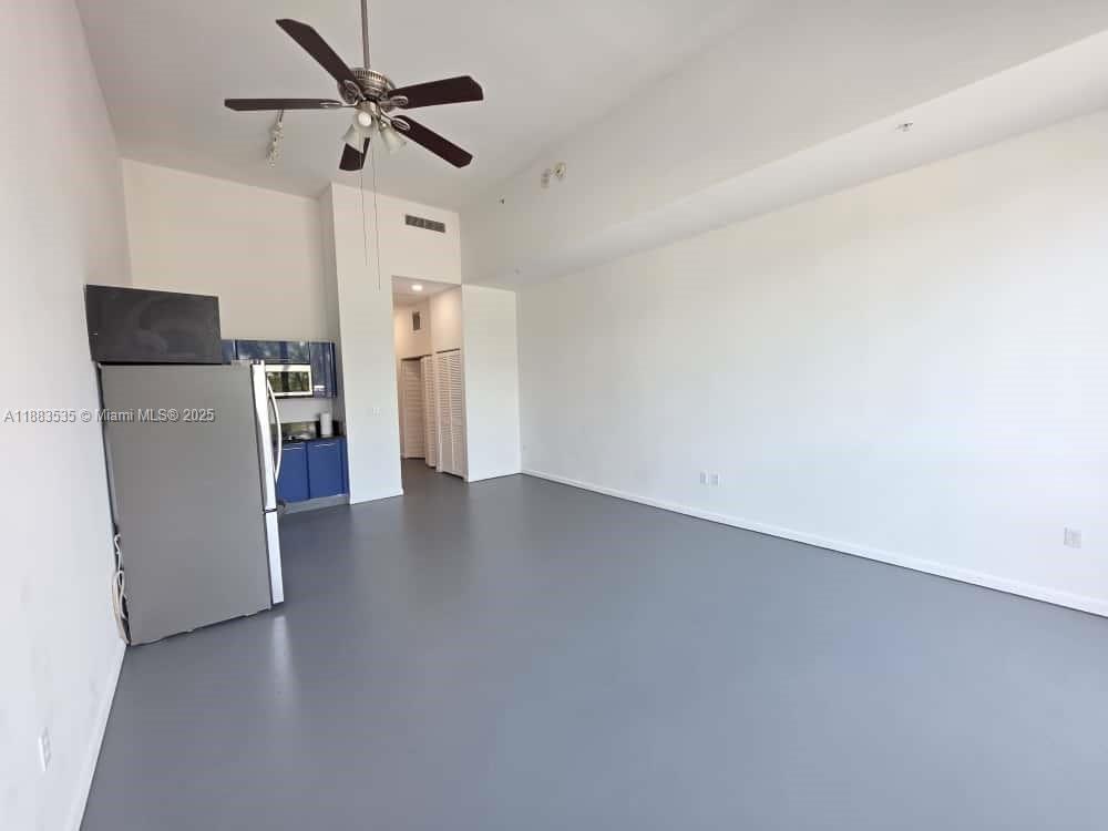 253 NE 2nd St #234, Miami FL 33132