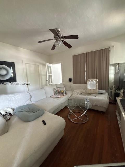 2643 NW 23rd Ct, Miami FL 33142