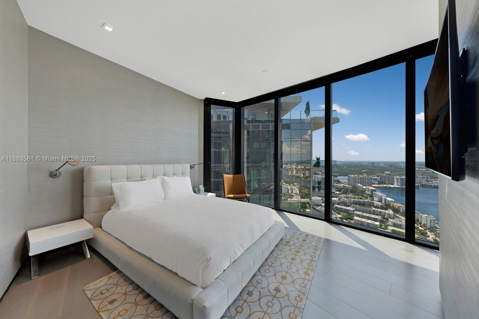 18555 Collins Ave #PH-1, Sunny Isles Beach FL 33160