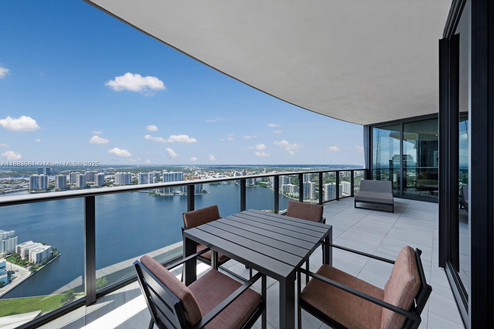 18555 Collins Ave #PH-1, Sunny Isles Beach FL 33160