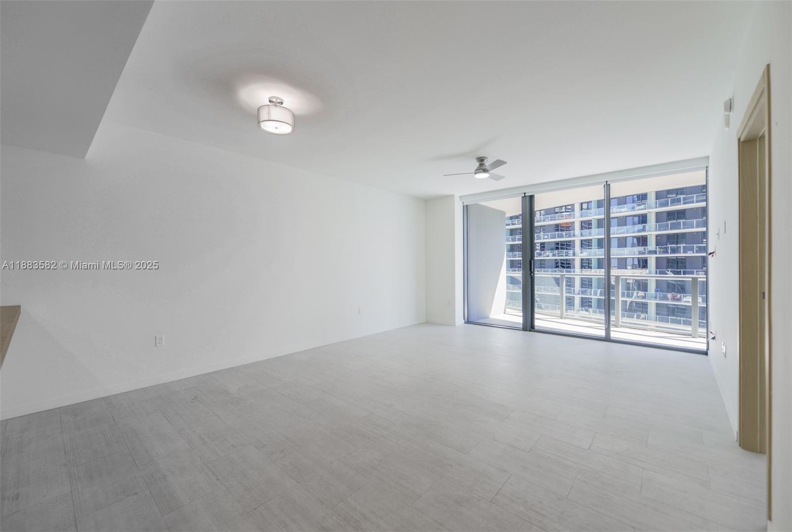 1000 Brickell Plz #3507, Miami FL 33131