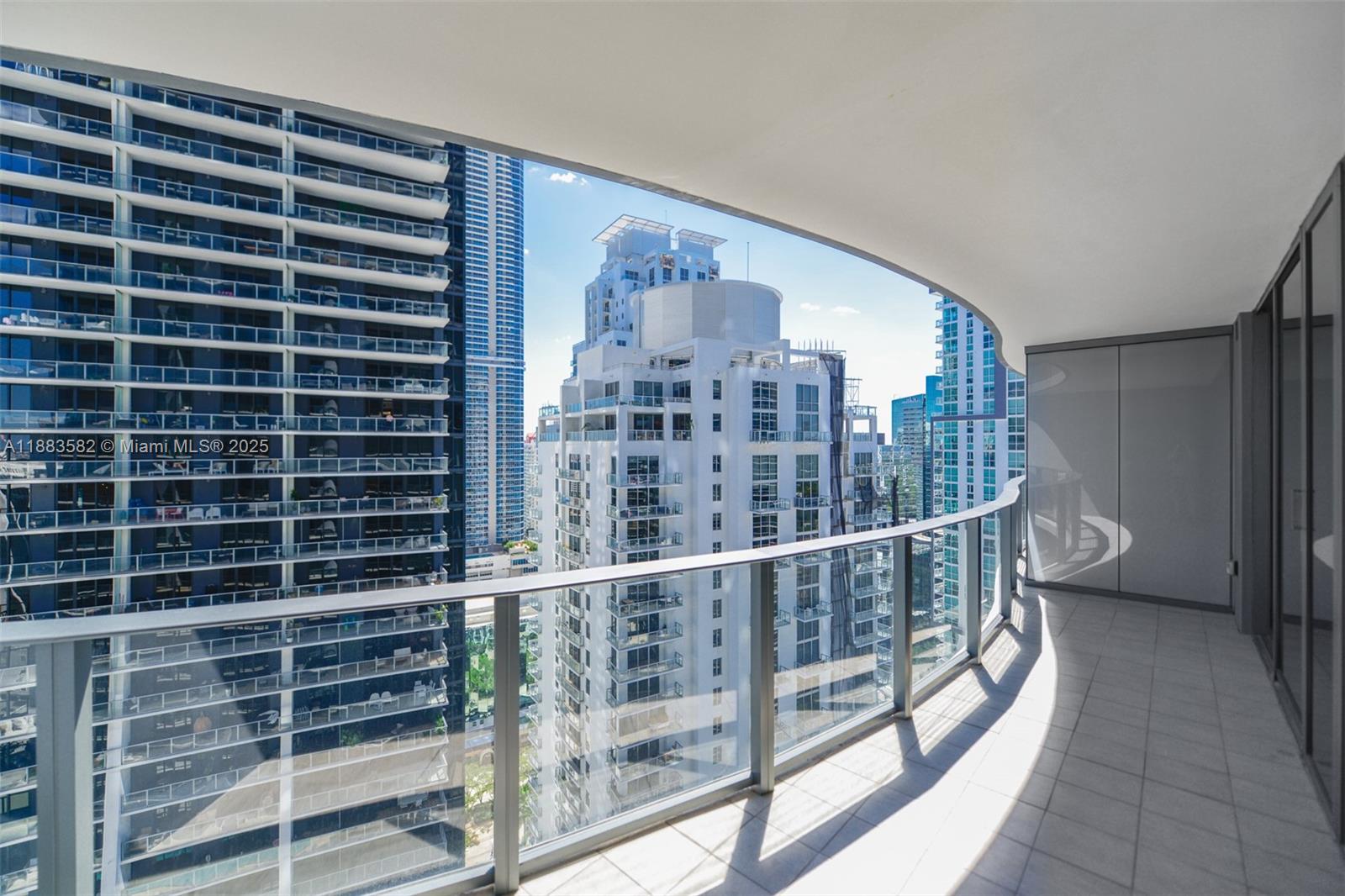 1000 Brickell Plz #3507, Miami FL 33131