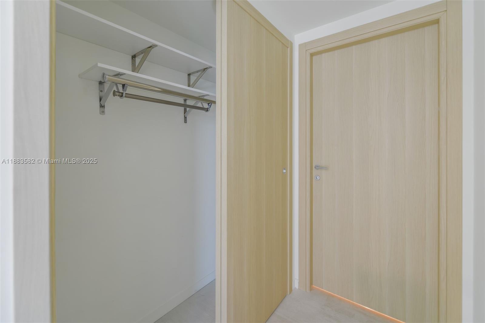 1000 Brickell Plz #3507, Miami FL 33131