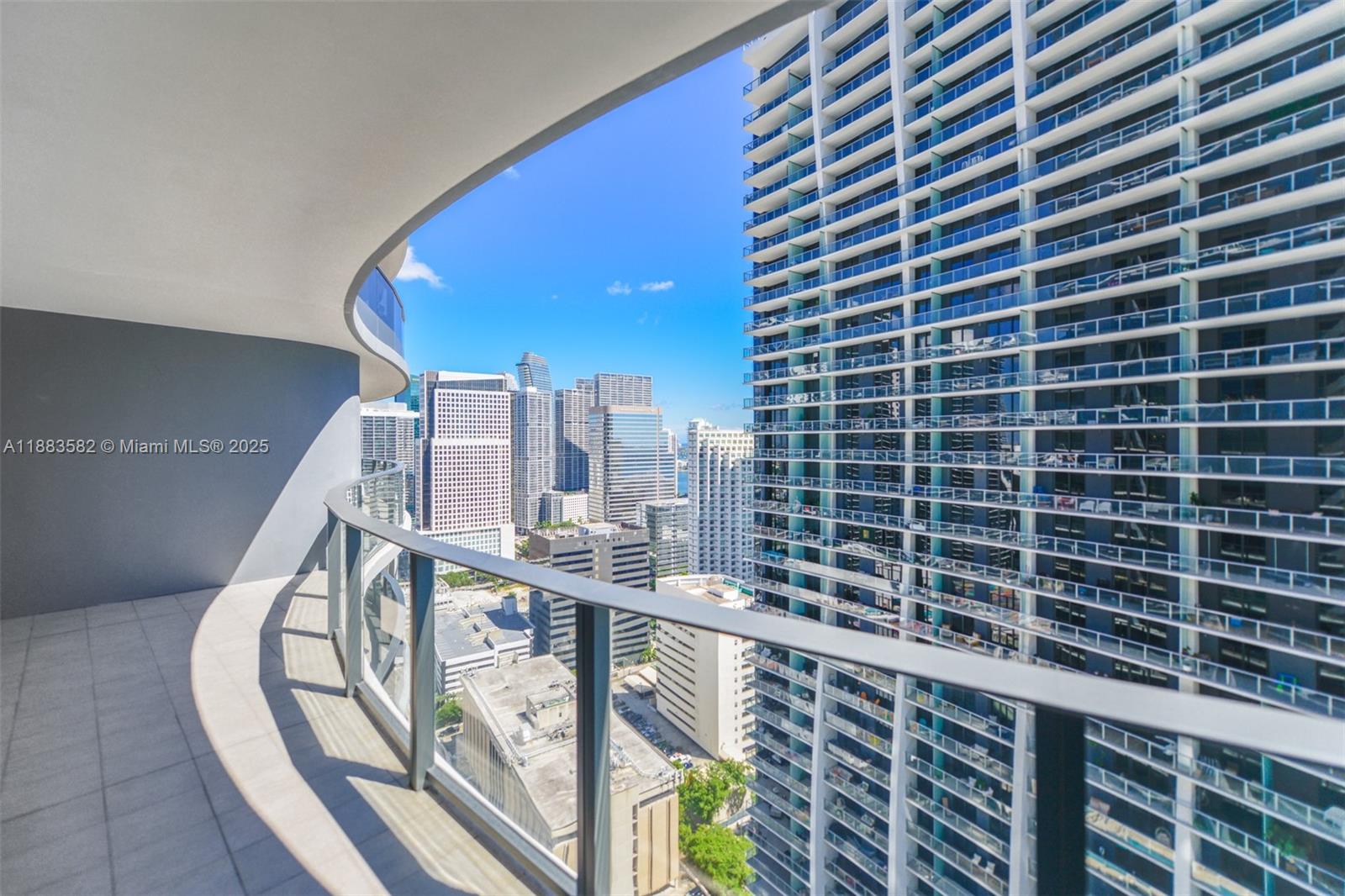 1000 Brickell Plz #3507, Miami FL 33131