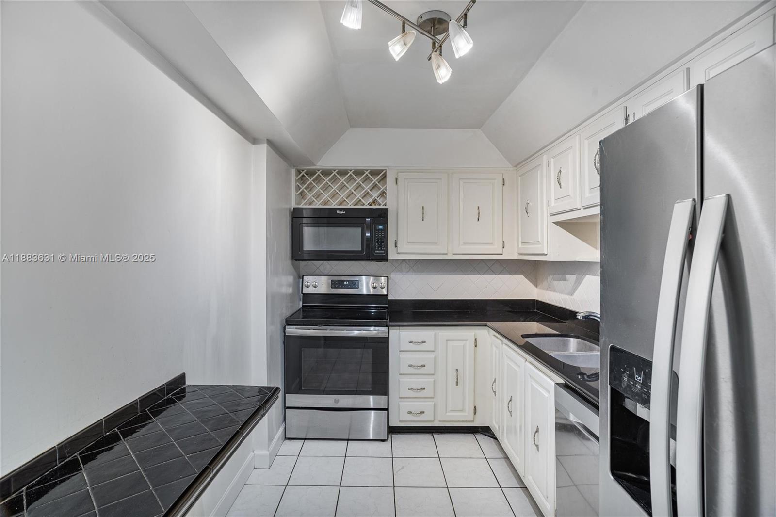 2333 Brickell Ave #1207, Miami FL 33129