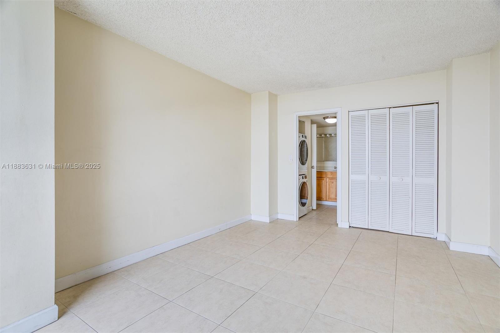 2333 Brickell Ave #1207, Miami FL 33129