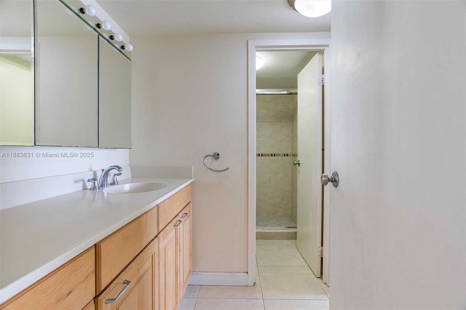 2333 Brickell Ave #1207, Miami FL 33129