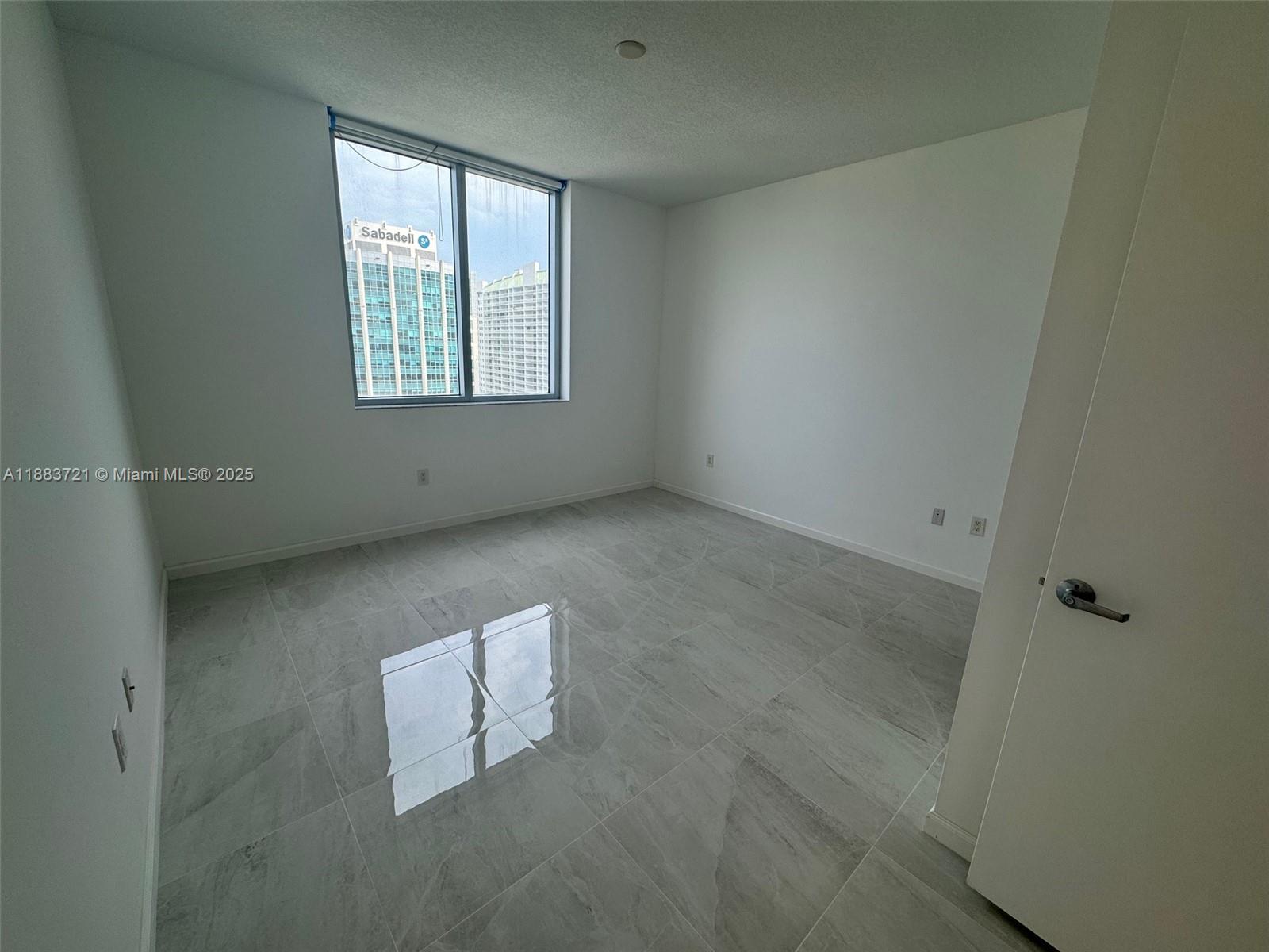 1060 Brickell Ave #3005, Miami FL 33131