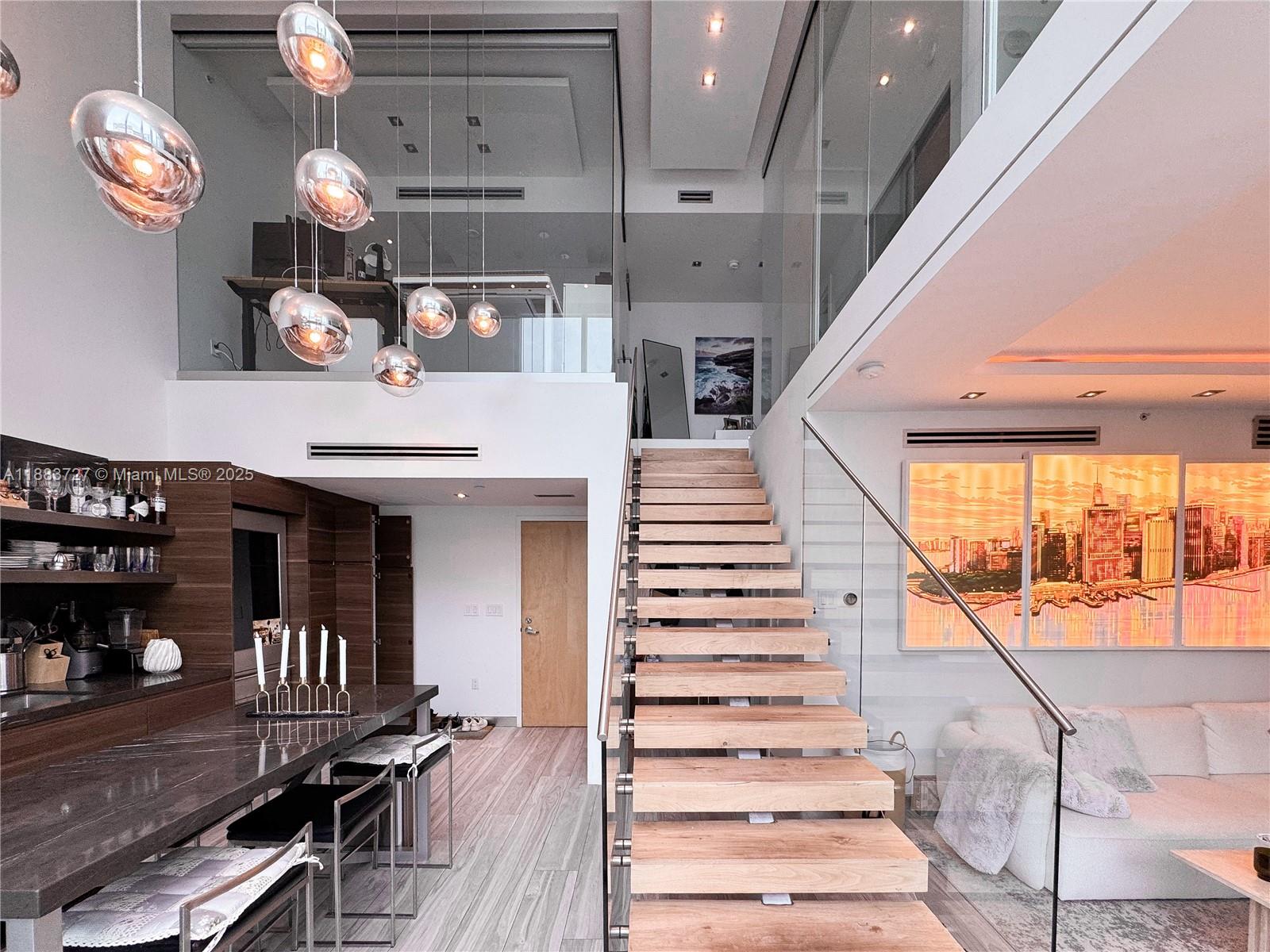 350 S Miami Ave #706, Miami FL 33130