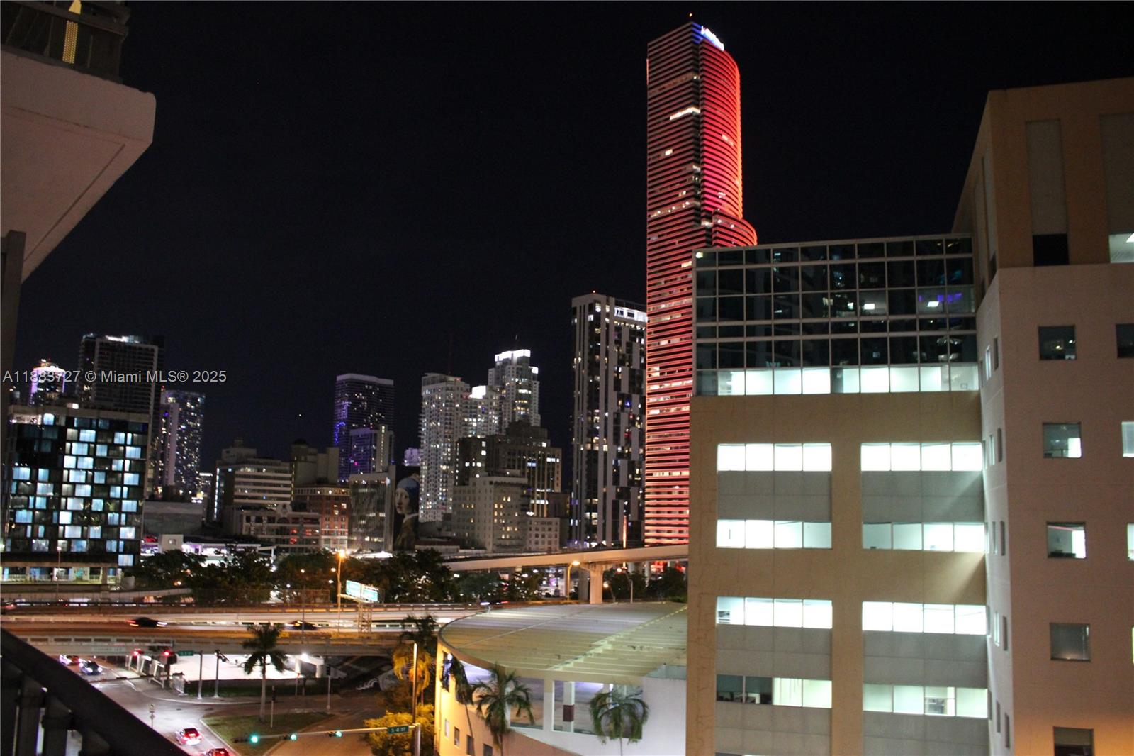 350 S Miami Ave #706, Miami FL 33130