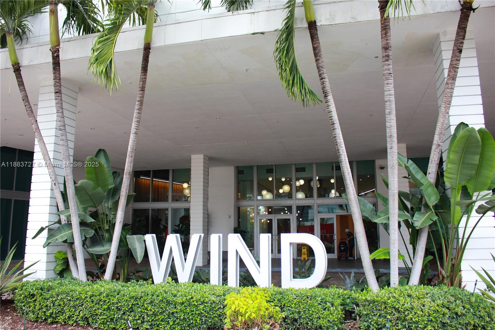 350 S Miami Ave #706, Miami FL 33130