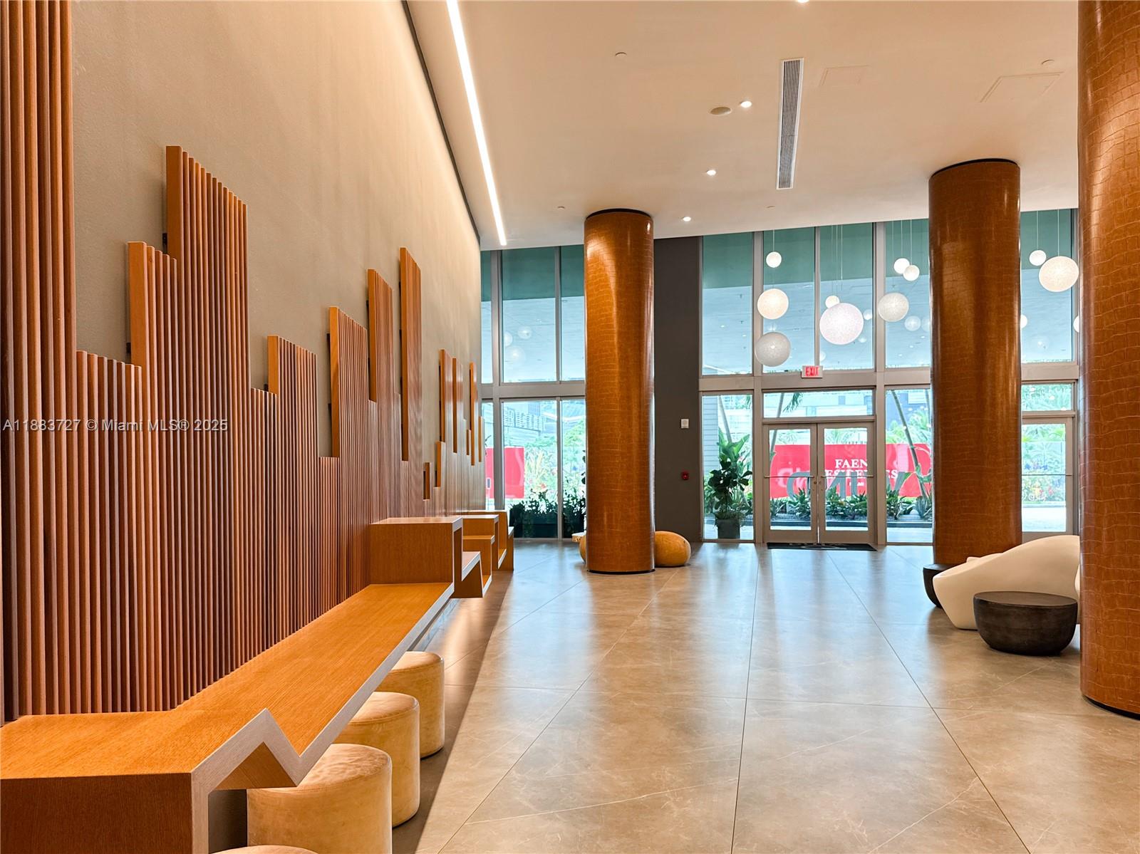 350 S Miami Ave #706, Miami FL 33130