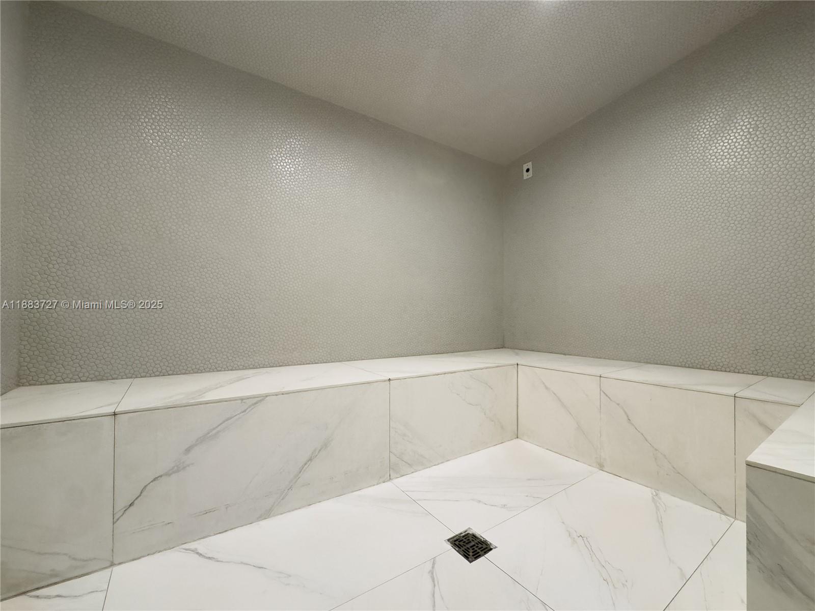 350 S Miami Ave #706, Miami FL 33130