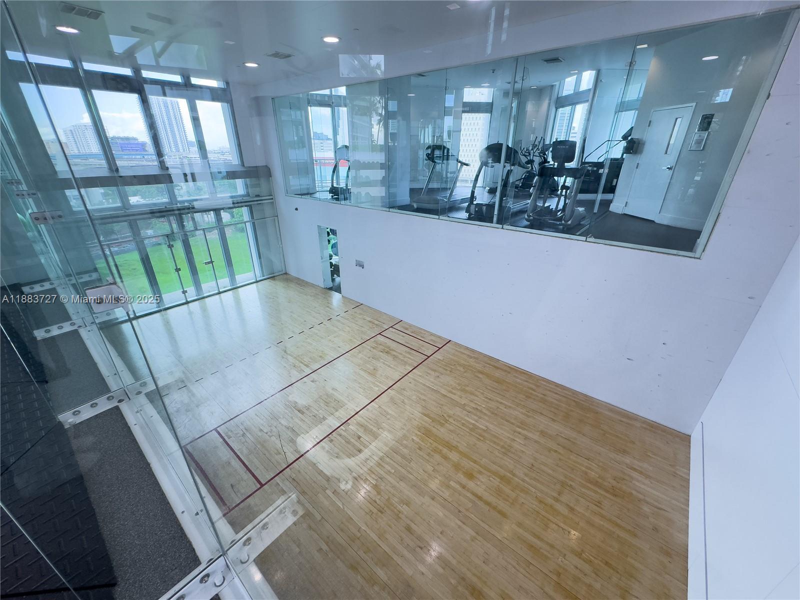 350 S Miami Ave #706, Miami FL 33130