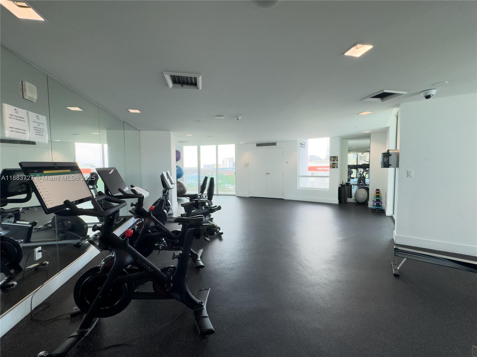 350 S Miami Ave #706, Miami FL 33130