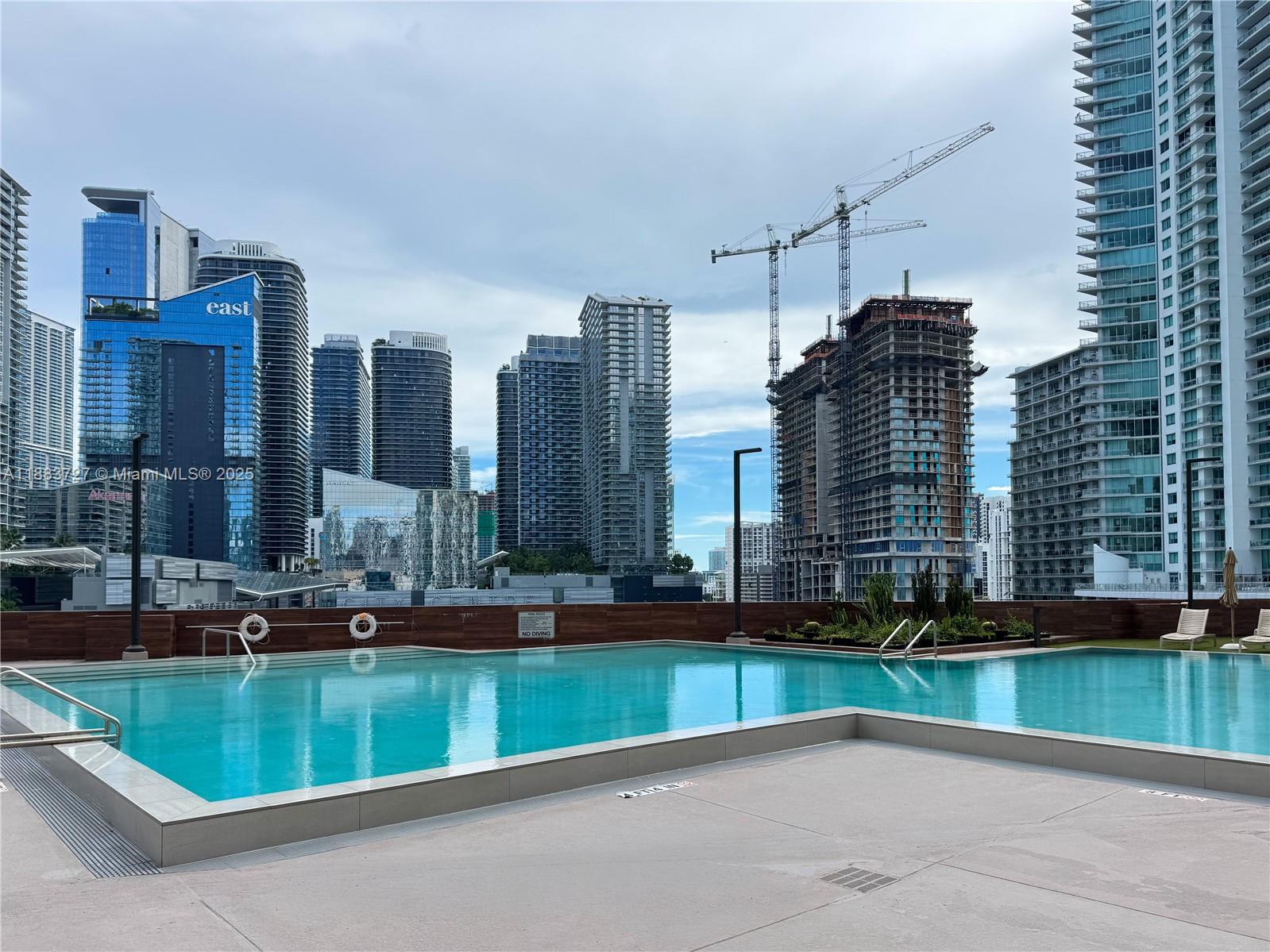 350 S Miami Ave #706, Miami FL 33130