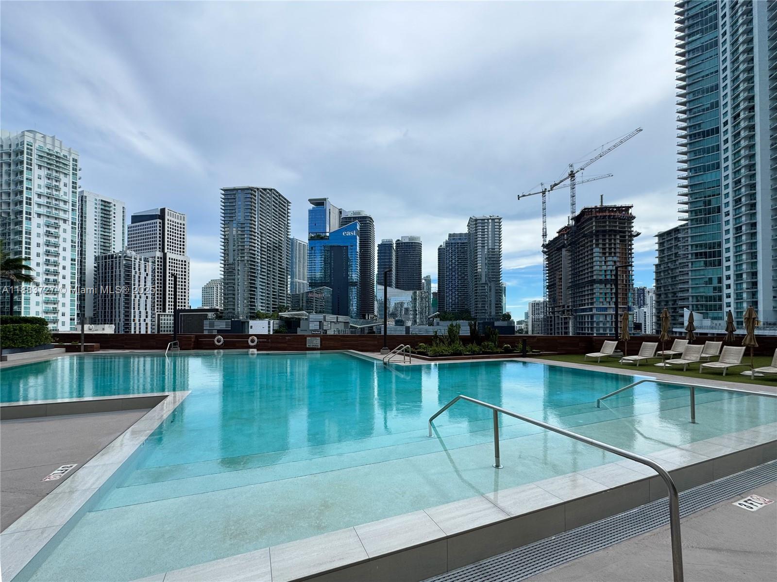 350 S Miami Ave #706, Miami FL 33130