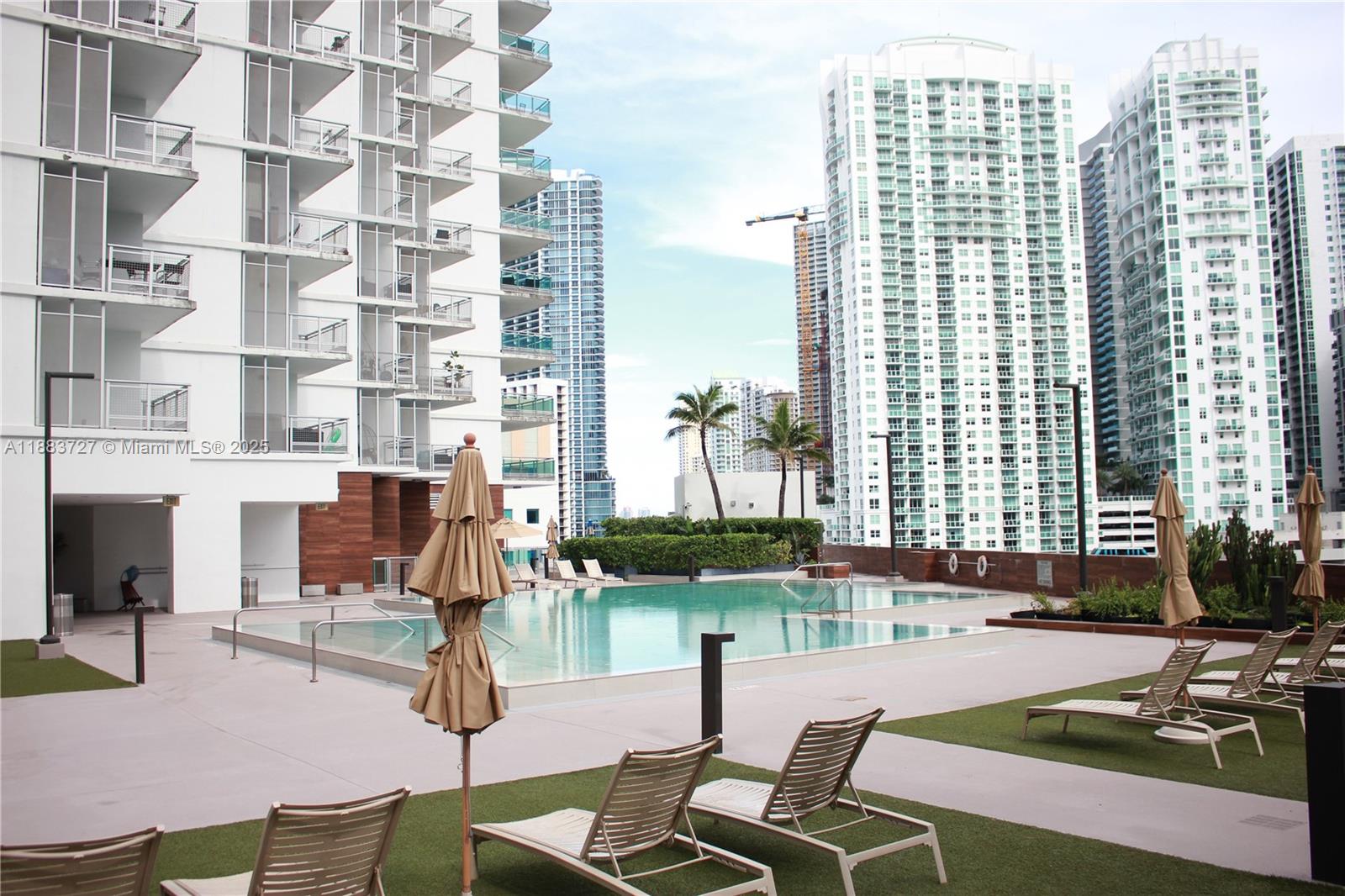 350 S Miami Ave #706, Miami FL 33130