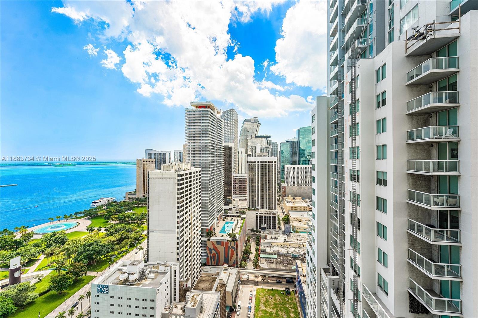244 Biscayne Blvd #3609, Miami FL 33132