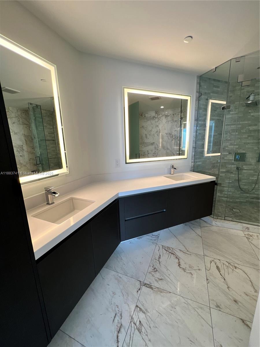 851 NE 1st Ave #1208, Miami FL 33132