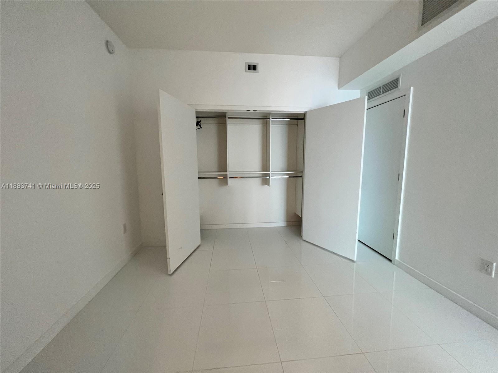 851 NE 1st Ave #1208, Miami FL 33132