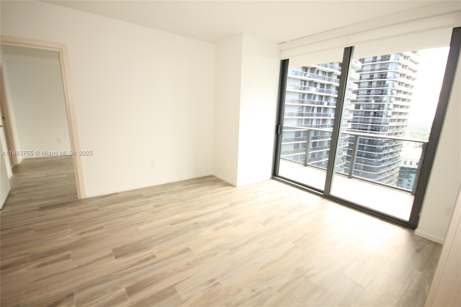 801 S Miami Ave #3710, Miami FL 33130