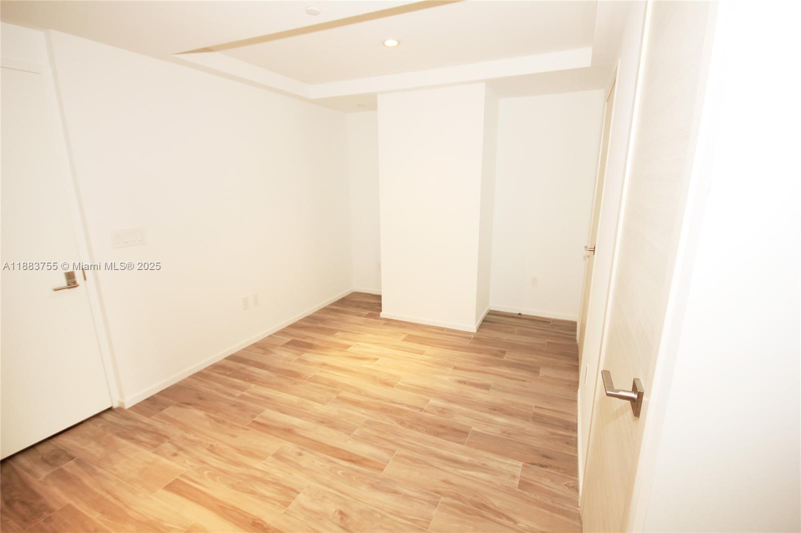 801 S Miami Ave #3710, Miami FL 33130