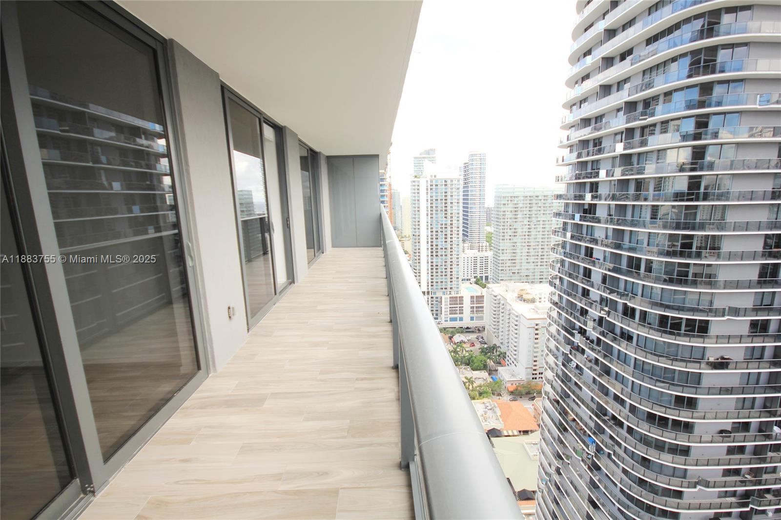 801 S Miami Ave #3710, Miami FL 33130