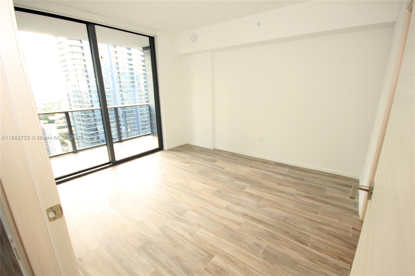 801 S Miami Ave #3710, Miami FL 33130