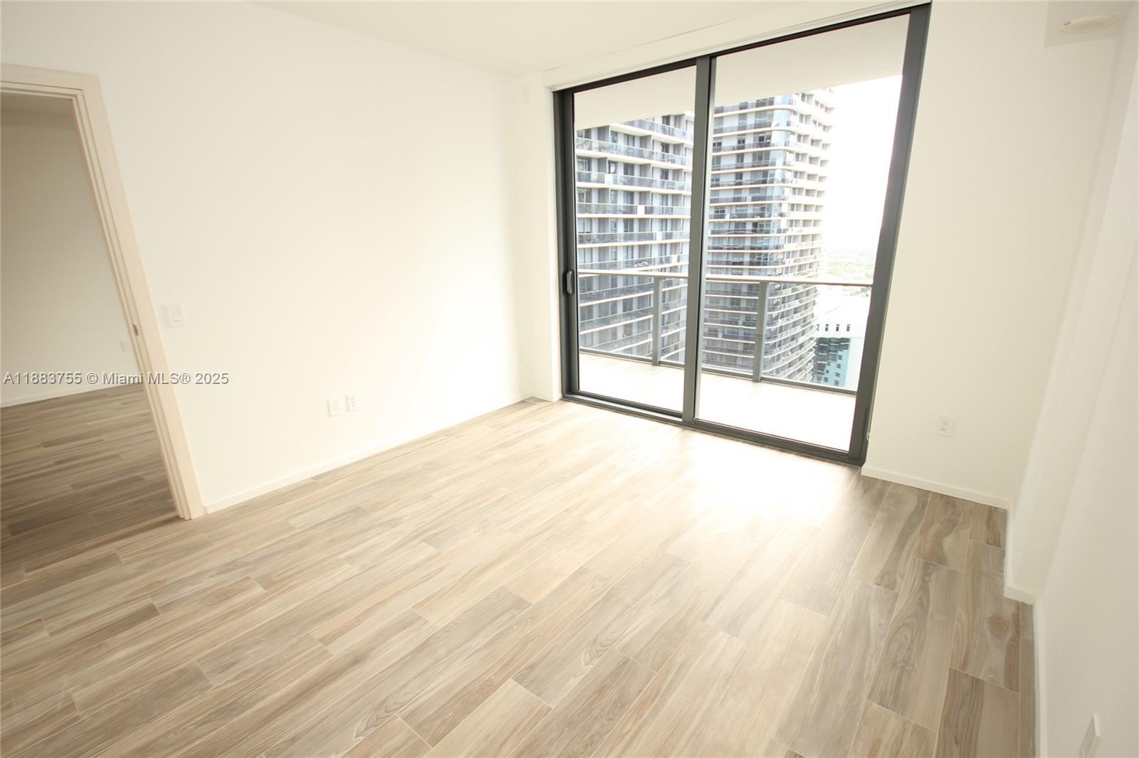 801 S Miami Ave #3710, Miami FL 33130