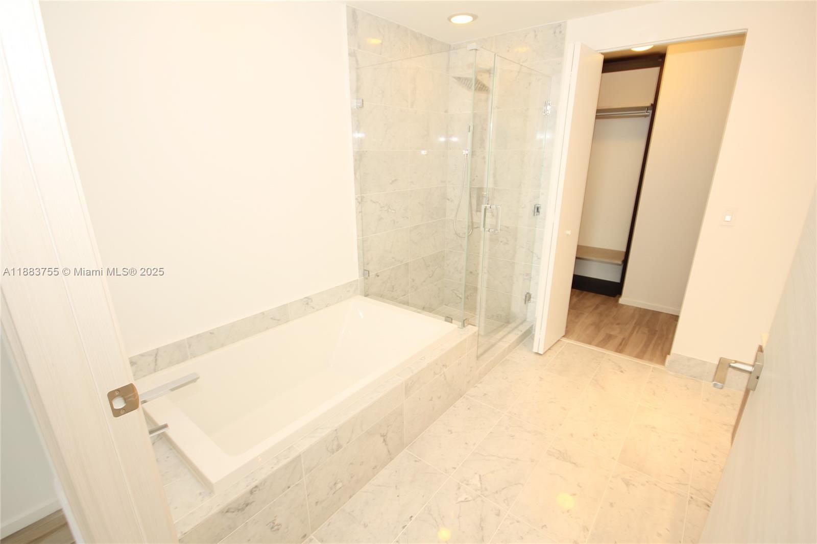 801 S Miami Ave #3710, Miami FL 33130