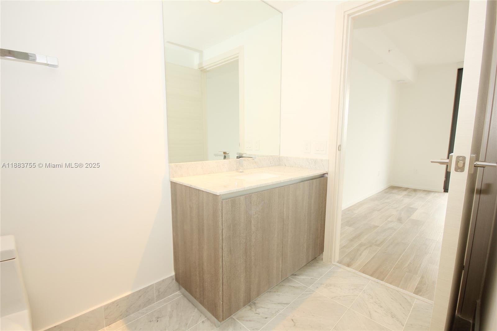 801 S Miami Ave #3710, Miami FL 33130