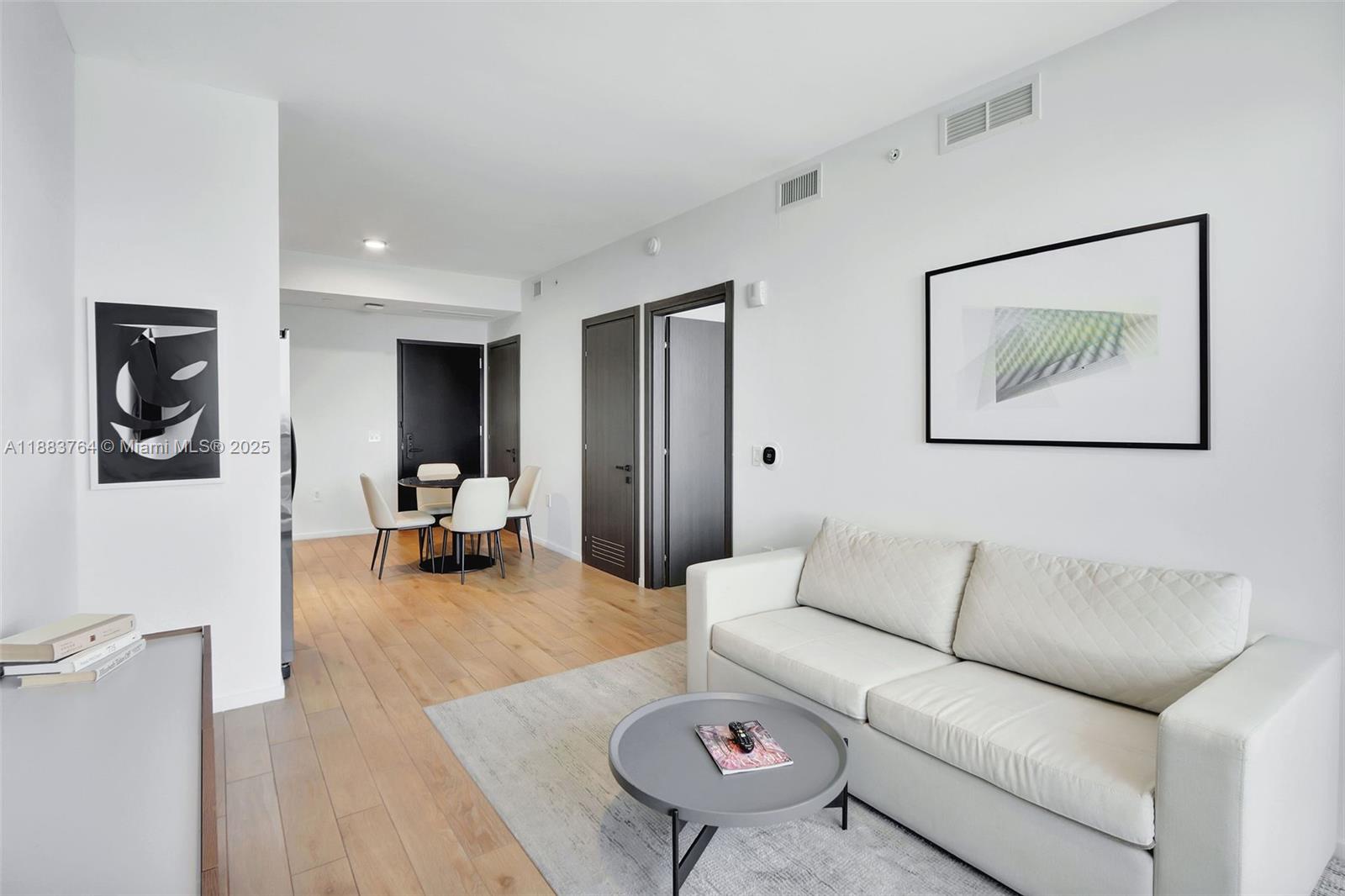 398 NE 5th St #2410, Miami FL 33132