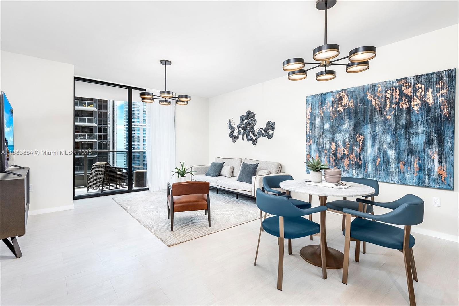 1000 Brickell Plz #4005, Miami FL 33131